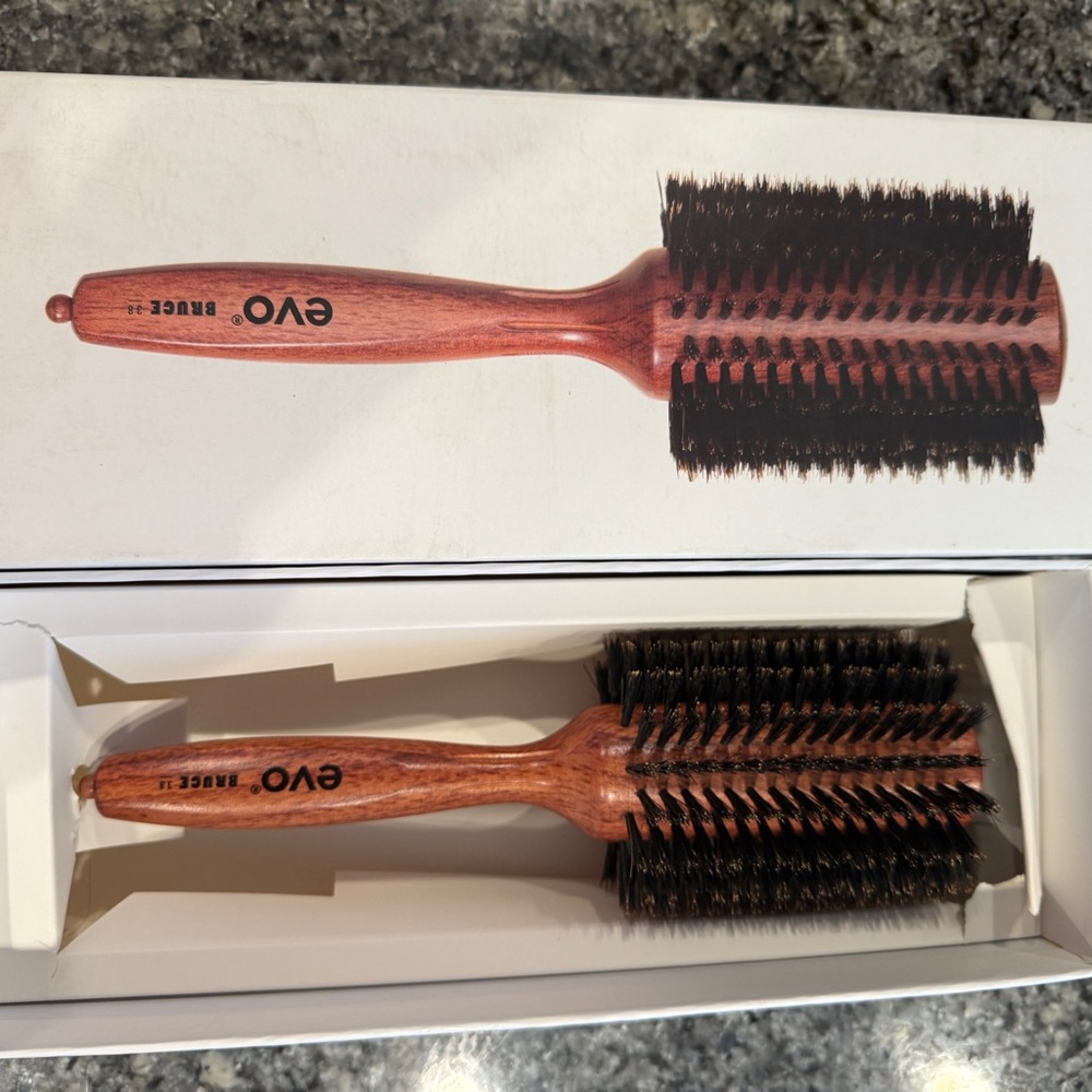 Evo BRUCE 38 Hair Brush